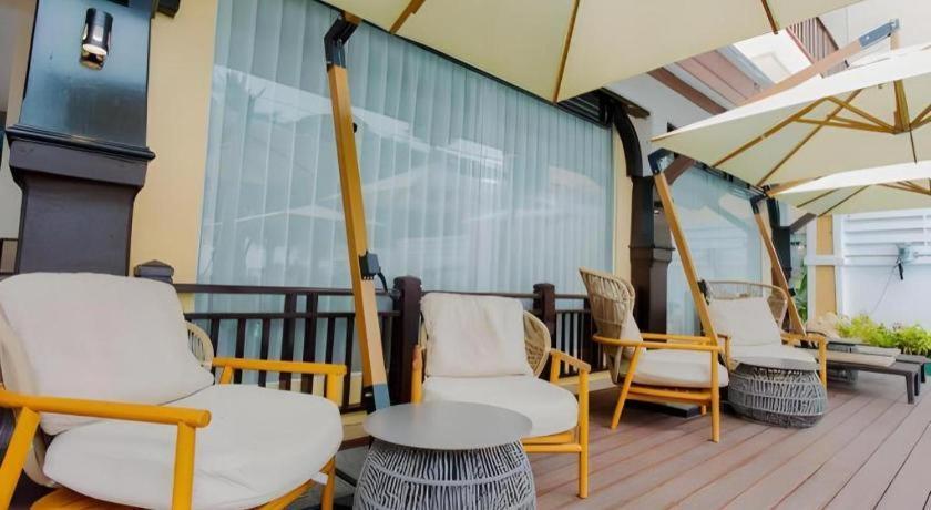 Sarita Chalet & Spa Hotel - Sha Extra Plus Praia de Jomtien Exterior foto