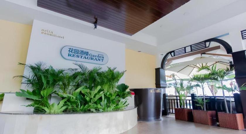 Sarita Chalet & Spa Hotel - Sha Extra Plus Praia de Jomtien Exterior foto