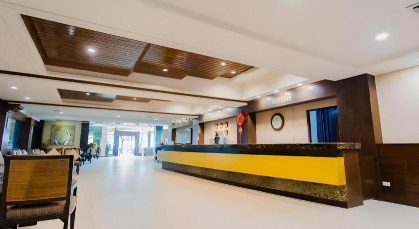Sarita Chalet & Spa Hotel - Sha Extra Plus Praia de Jomtien Exterior foto