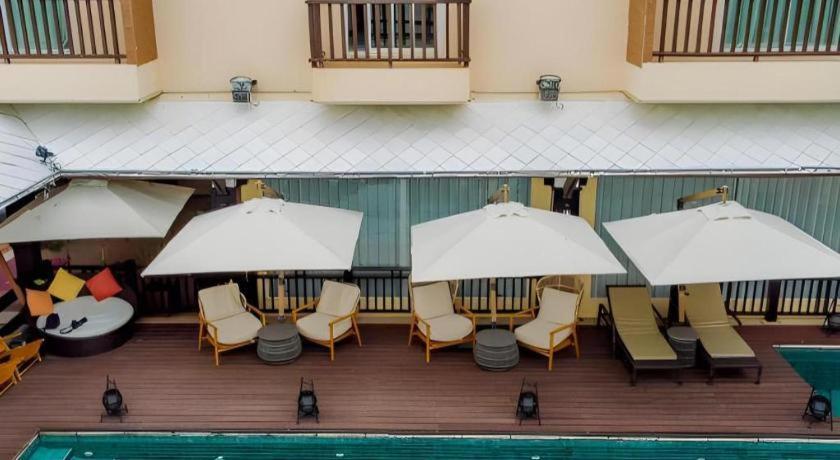 Sarita Chalet & Spa Hotel - Sha Extra Plus Praia de Jomtien Exterior foto