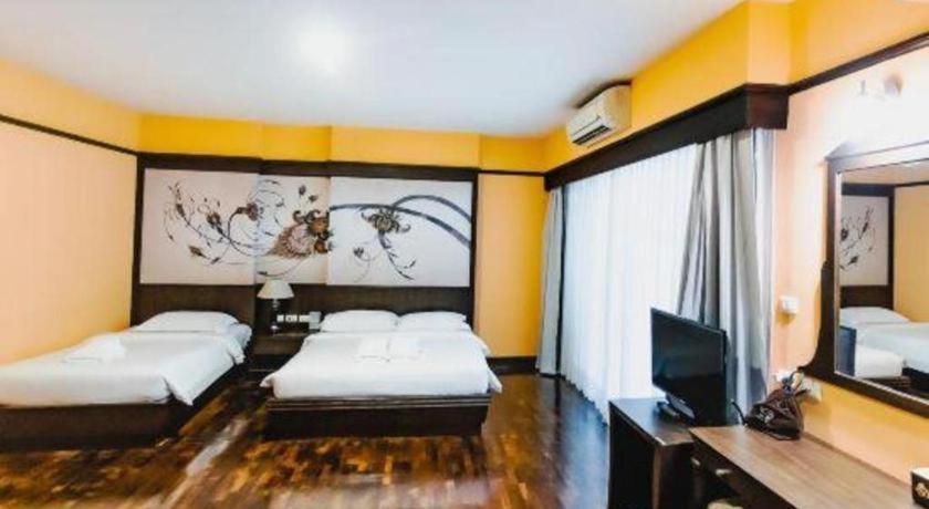 Sarita Chalet & Spa Hotel - Sha Extra Plus Praia de Jomtien Exterior foto