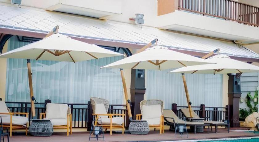 Sarita Chalet & Spa Hotel - Sha Extra Plus Praia de Jomtien Exterior foto