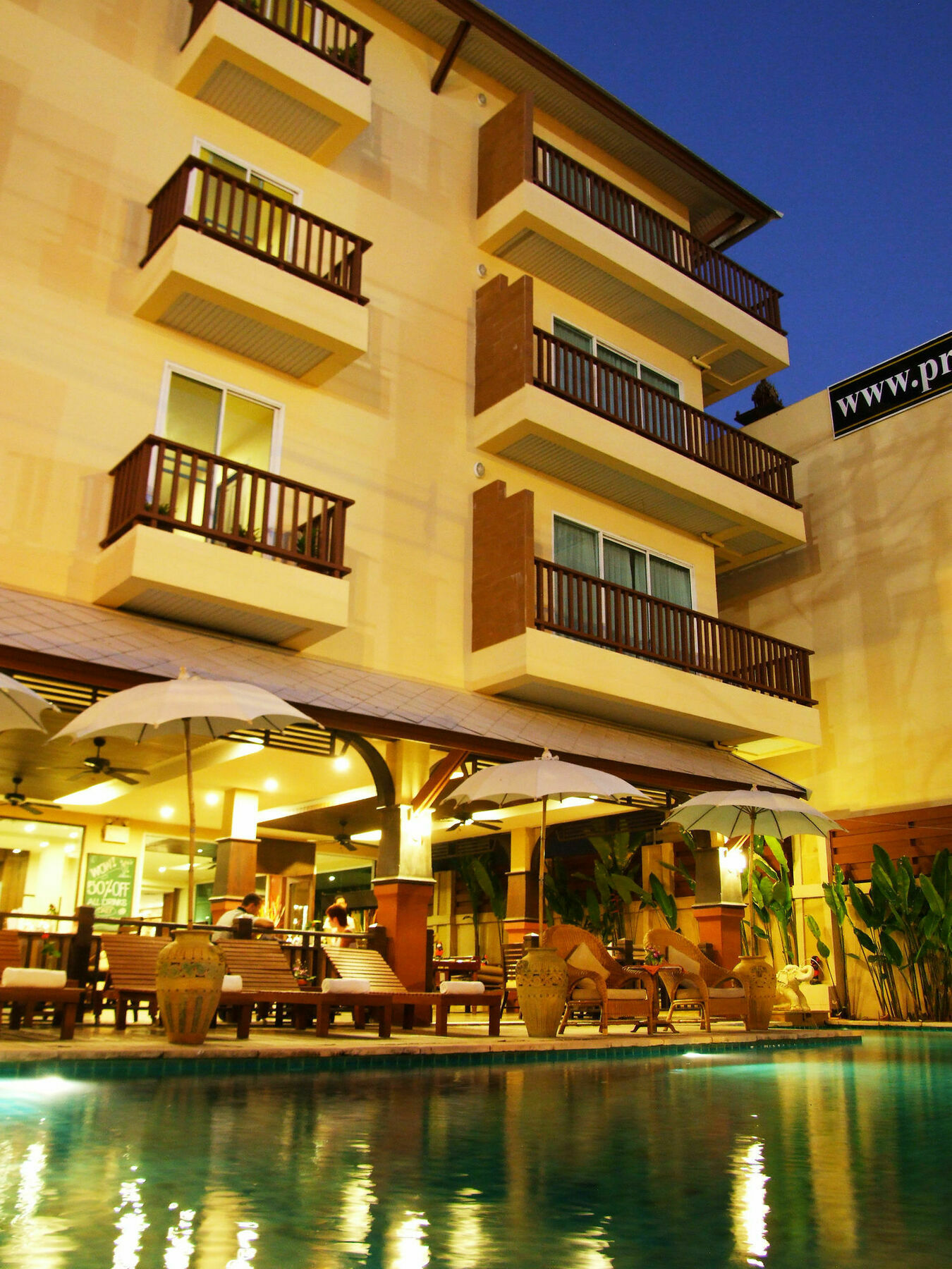 Sarita Chalet & Spa Hotel - Sha Extra Plus Praia de Jomtien Exterior foto